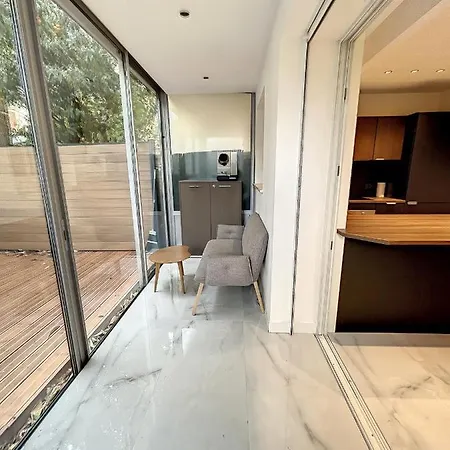 Apartment Proche Croisette- Studio Avec Grande Terrasse Cannes